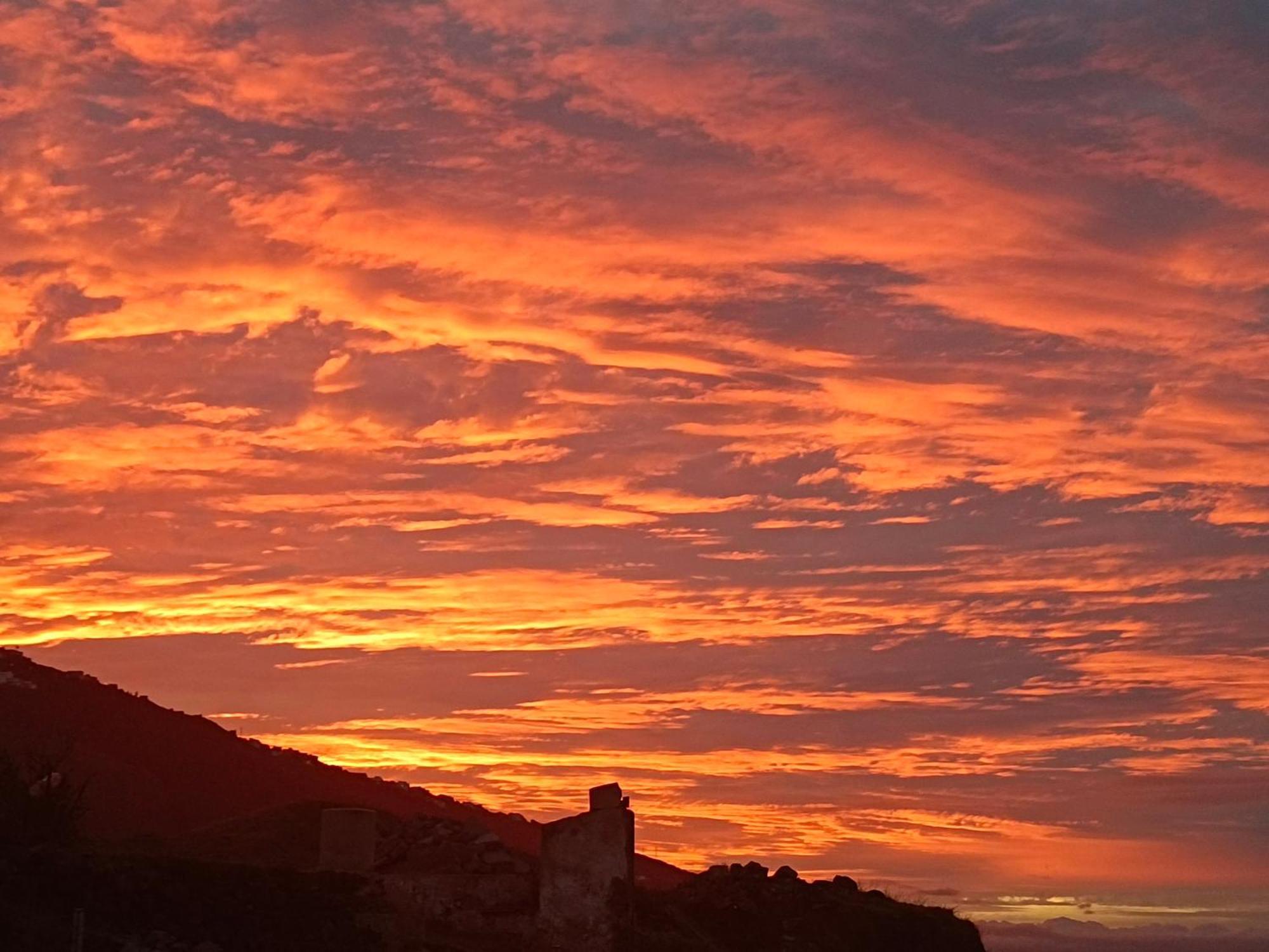 Apartamento Tajinaste Con Vistas Al Mar Y La Montana Y Wifi Gratis Los Realejos Exterior photo