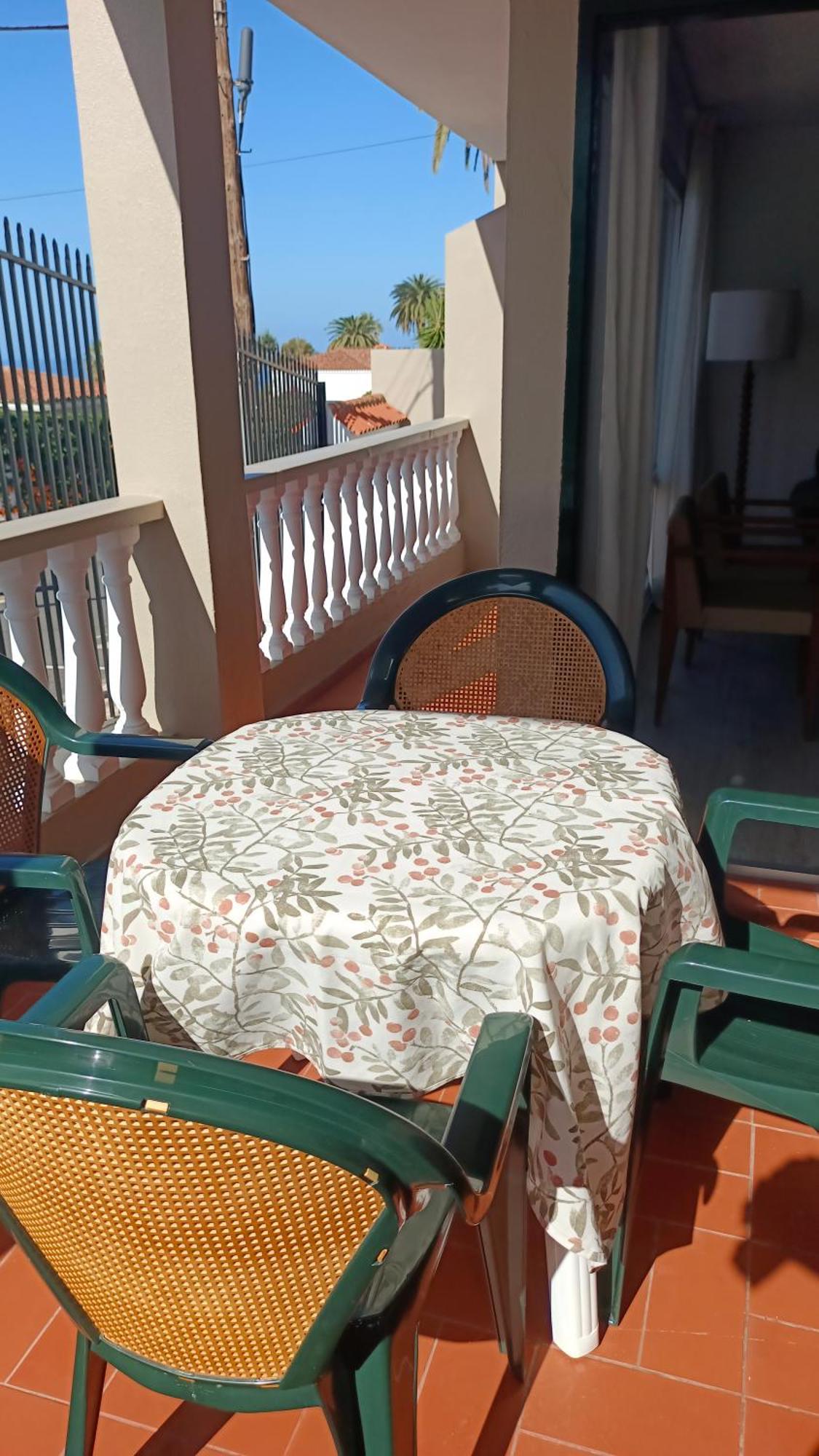 Apartamento Tajinaste Con Vistas Al Mar Y La Montana Y Wifi Gratis Los Realejos Room photo